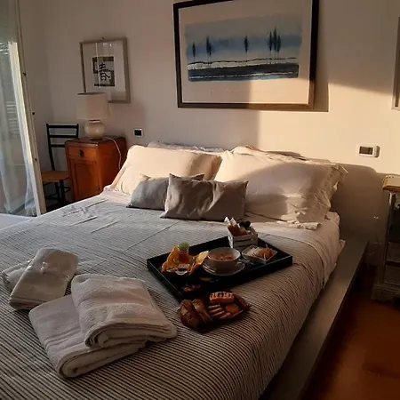My b&b - Strada Vecchia del Pinocchio 3/B-2